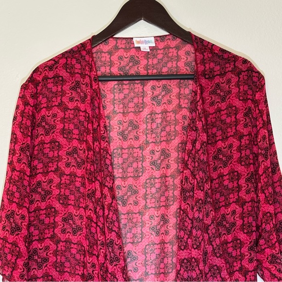 LuLaRoe Sheer Red & Black Patterned Kimono Cardigan Size M - Picture 3 of 8